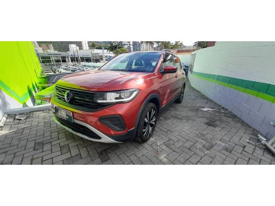 VOLKSWAGEN T-CROSS 1.0 200 TSI TOTAL FLEX AUTOMÁTICO VOLKSWAGEN T-CROSS 1.0 200 TSI TOTAL FLEX AUTOMÁTICO